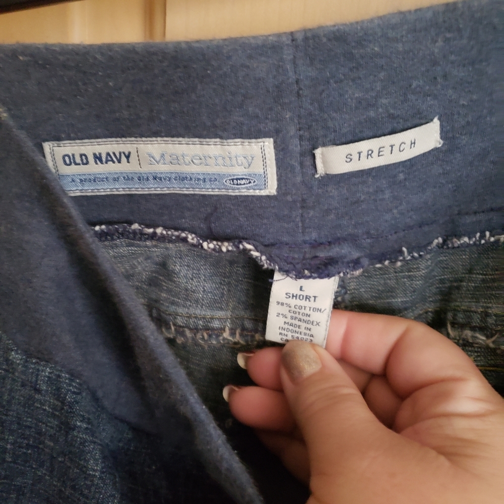 Misses Old Navy Stretch sz L Maternity Jeans short length all stretch waist - Picture 6 of 6